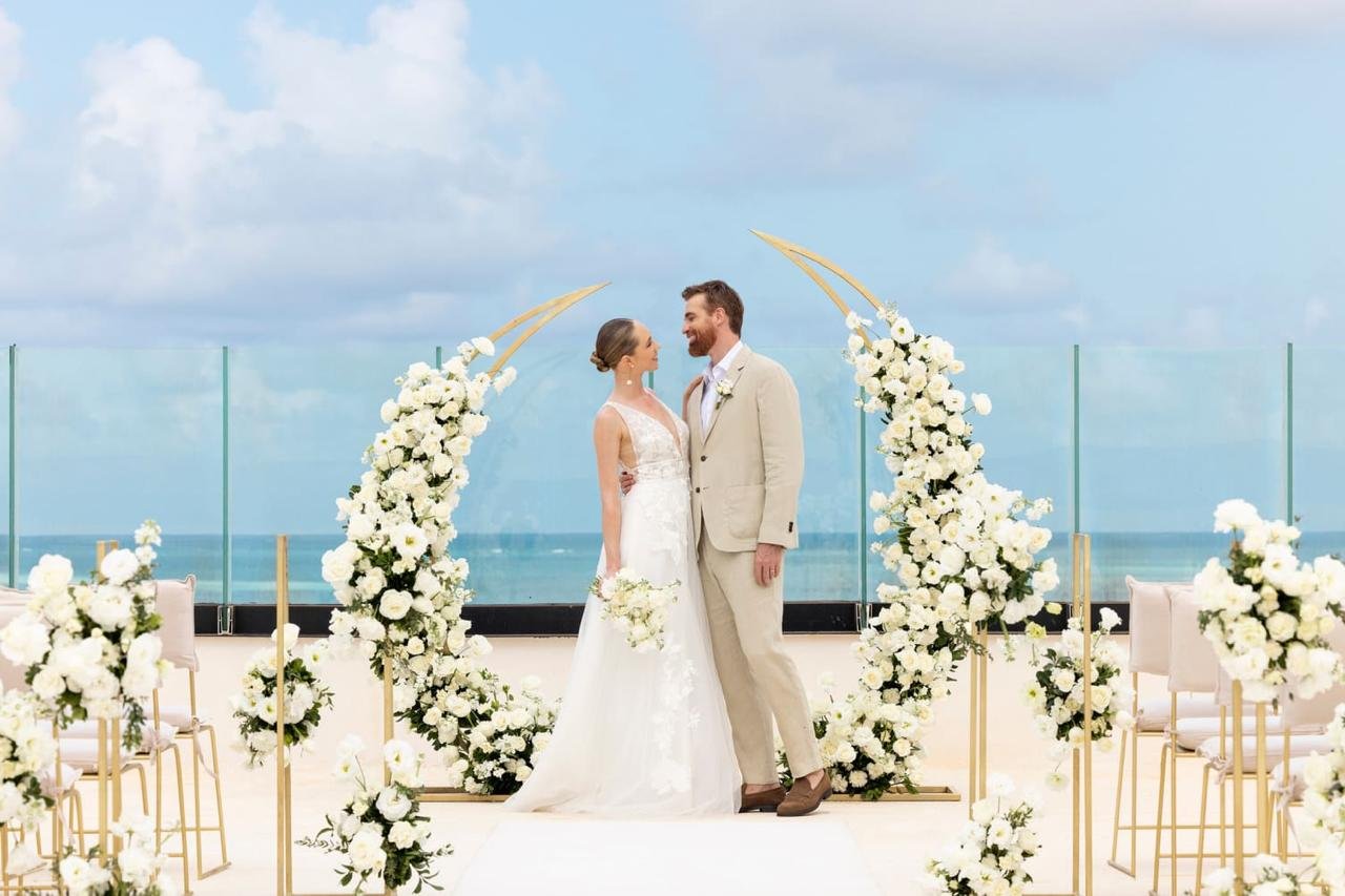 Casarse por la Iglesia en el Caribe: AVA Resort Cancún estrena capilla para bodas católicas